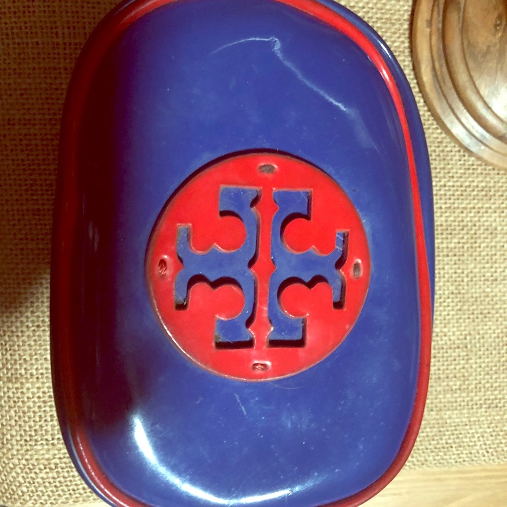 Tory Burch 💙❤️ cosmetic bag (used condition **)
